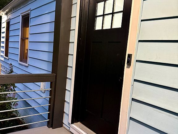 5th image of 1232 Almont Dr SW