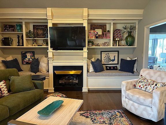 5th image of 43 Enclave