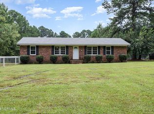 794 Myrtle Rd, Roseboro, NC 28382