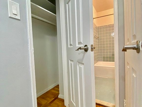 5th image of 200 E 17th St APT 1
