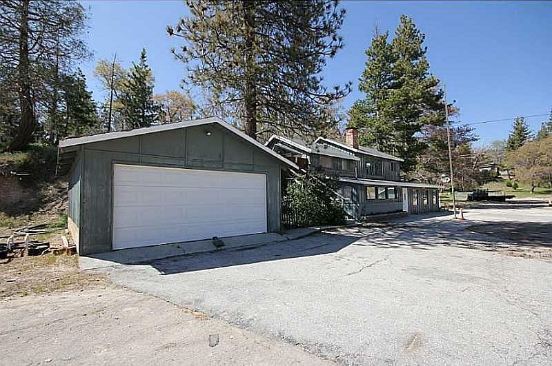 32864 Hilltop Blvd Runnings Springs CA