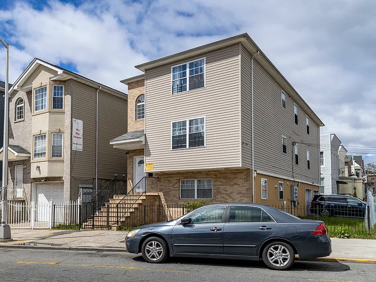 651 Ocean Ave #2 — Photo 14