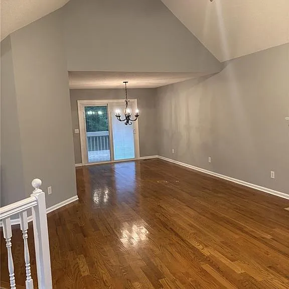 5045 Bayberry Ct — Photo 8