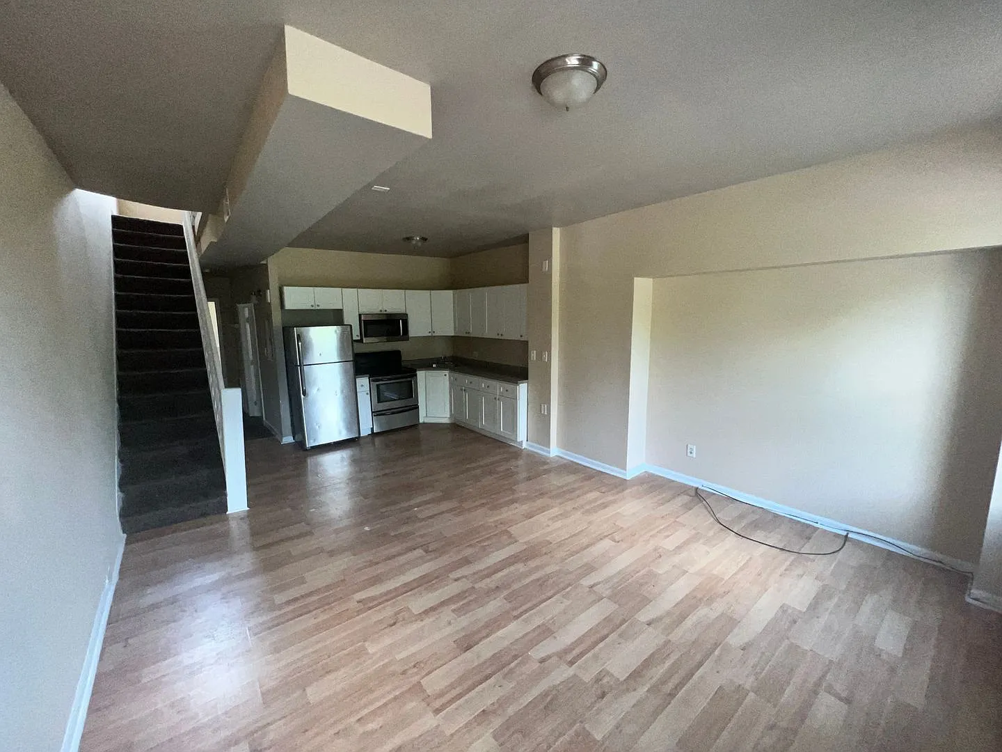 3329 Ridge Avenue — Photo 4