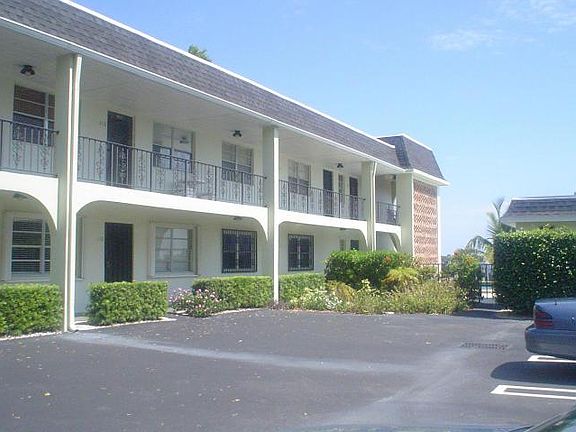 3rd image of 4700 N Flagler Dr APT 102