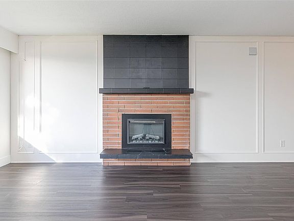 3rd image of 1400 Townsite Rd