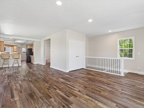 5th image of 2305 Central Ave