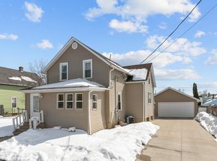 629 2nd St, Menasha, WI 54952