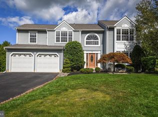 20 Tulip Dr, Newtown, PA 18940