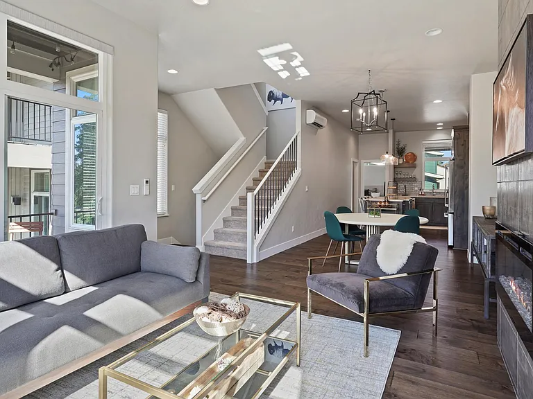 61570 SW Blakely Rd — Photo 14