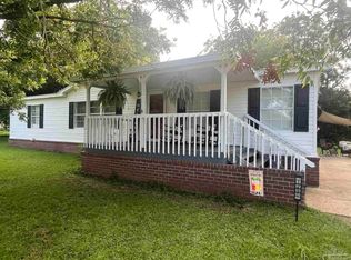 1290 McKenzie Rd, Cantonment, FL 32533