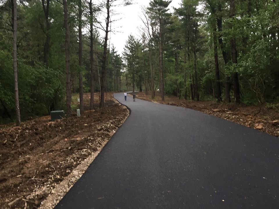 2nd image of 7496 Dublin Rd