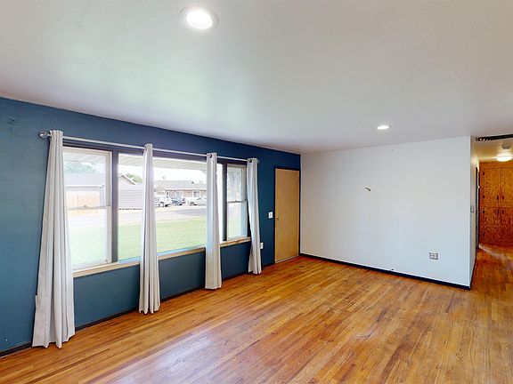 2nd image of 196 Bel Mont Dr