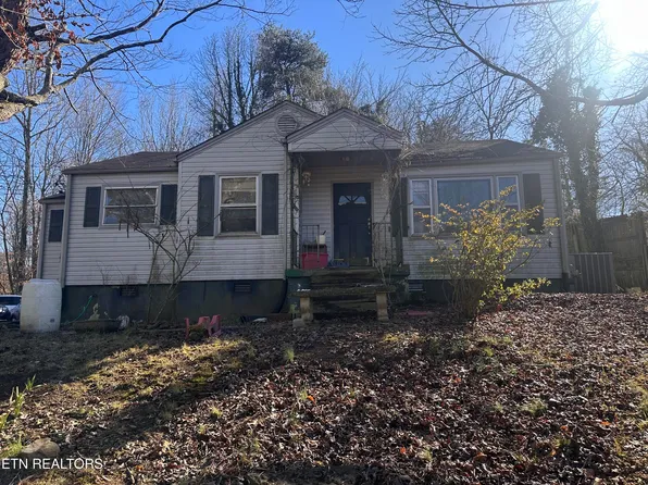 230 Leslie St, Harriman, TN 37748