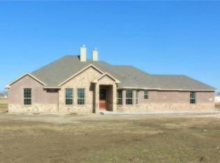 3424 Chinaberry Ln, Joshua, TX 76058