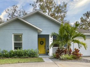 106 W Cayuga St, Tampa, FL 33603