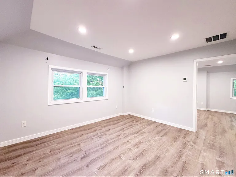 308 Alden Ave #B — Photo 8