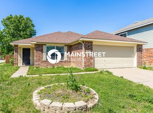 2801 Maegen Cir, Fort Worth, TX 76112