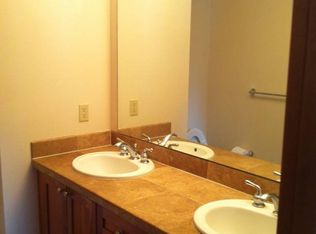 18430 36th Ave W APT C, Lynnwood, WA 98037