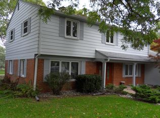 2260 W Square Lake Rd, West Bloomfield, MI 48324