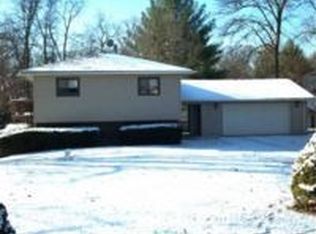 206 Hickory Ct, Hamilton, IL 62341