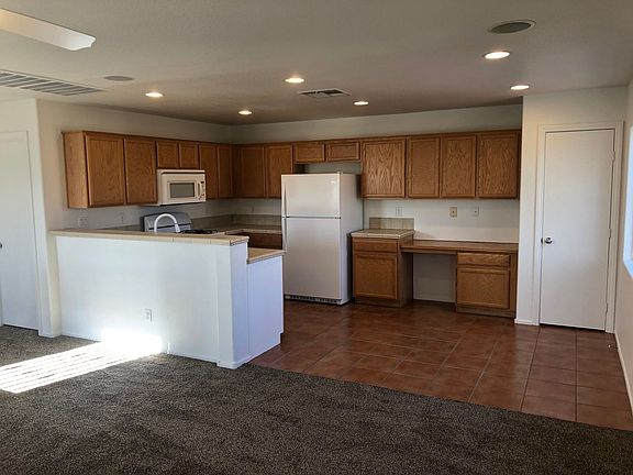 3rd image of 10427 Zane Grey Ct