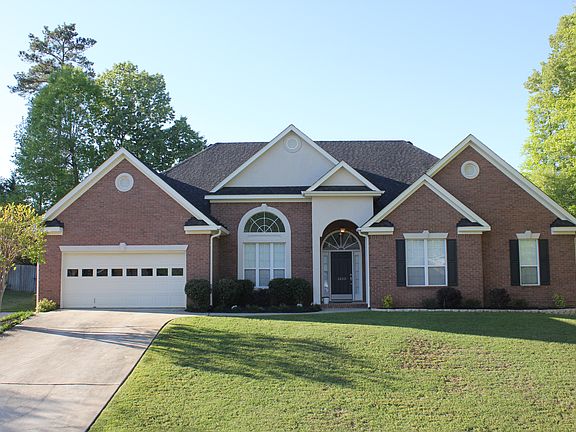 2nd image of 1405 Aylesbury Dr