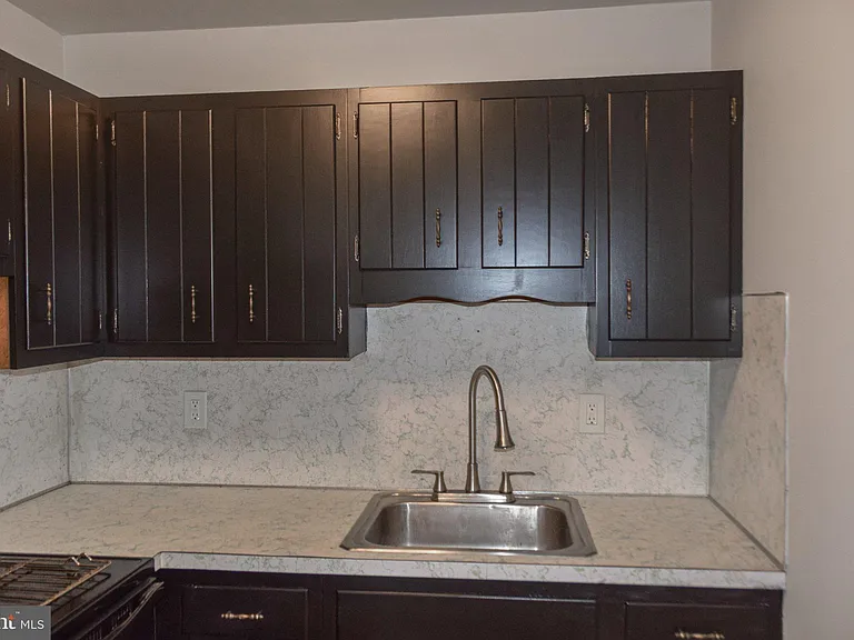 901 Laurel St #1 — Photo 7