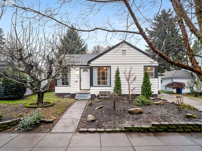 2016 NE Dekum St, Portland, OR, 97211
