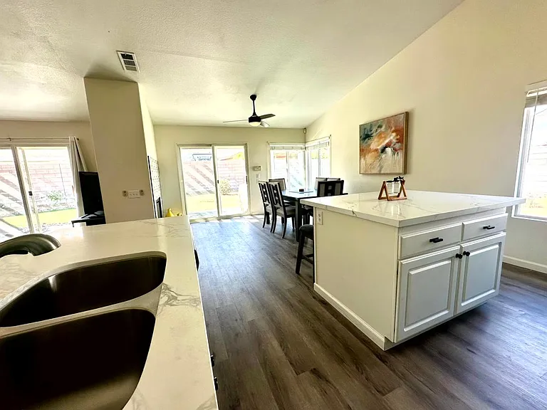 78780 Birchcrest Cir — Photo 8