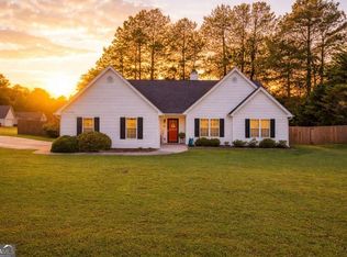 734 Evergreen Dr, Winder, GA 30680