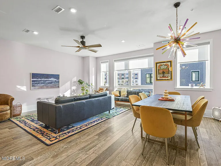 300 Asbury Ave #14 — Photo 5