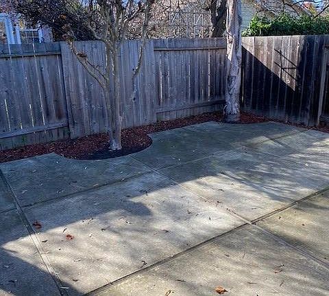 5th image of 1152 Sanchez Way