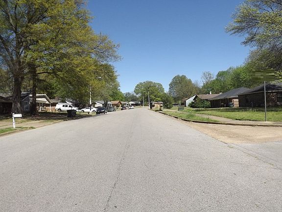 4th image of 3078 Morningview Dr