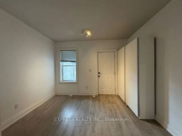 467 Keele St #MAIN — Photo 17