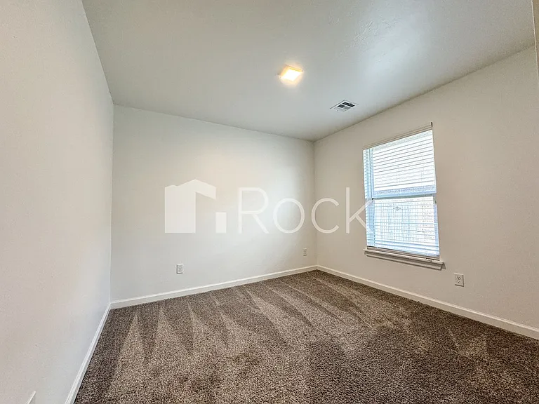 1113 Magnolia Dr — Photo 29
