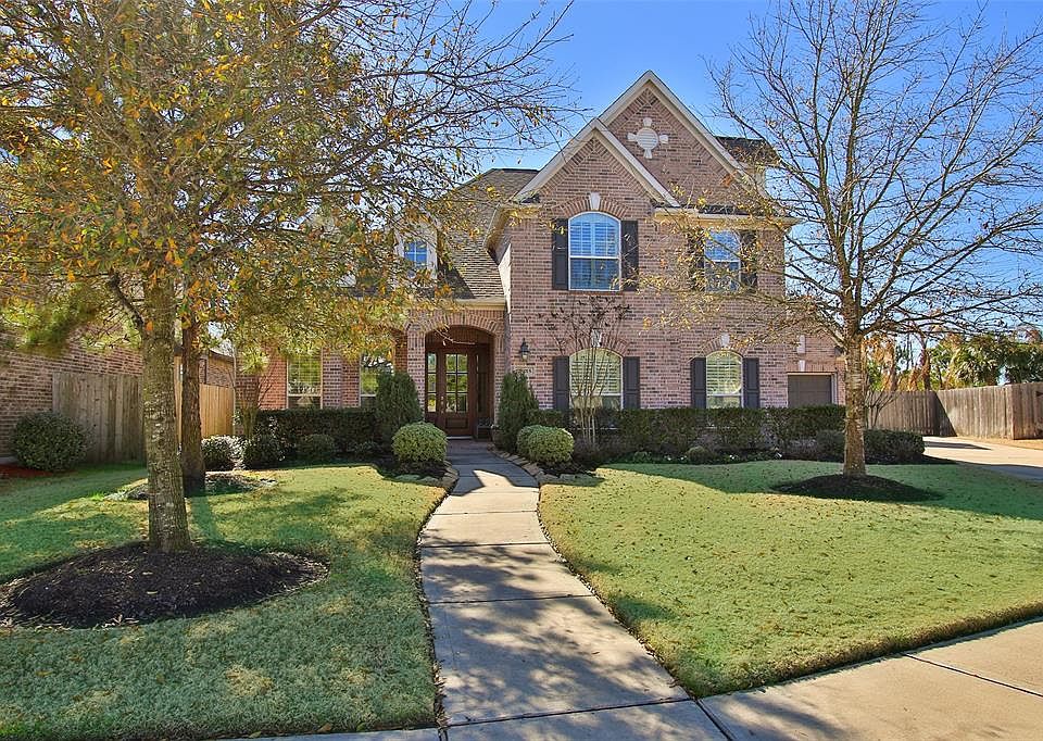 1st image of 28015 Bracken Hurst Dr