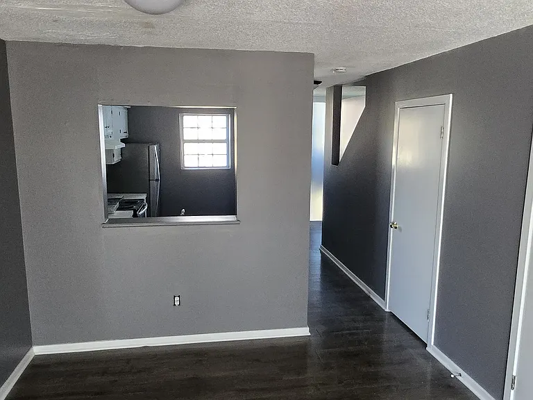 1425 Quinnipiac Ave — Photo 3
