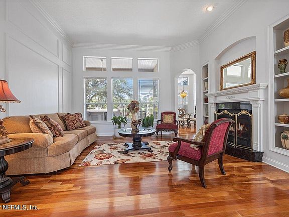 5th image of 2983 Country Club Blvd