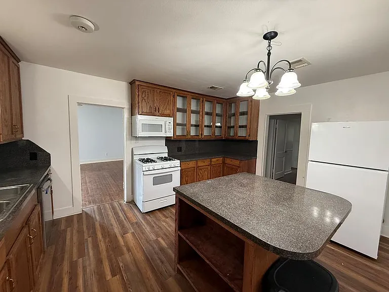 509 N Peachtree St — Photo 36