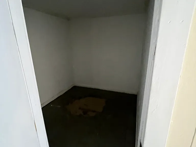 112 E Main St #1 — Photo 8