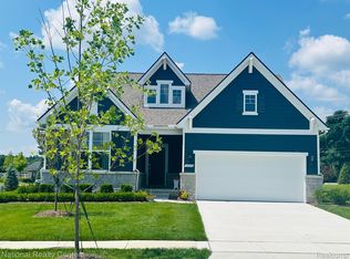 30164 Turtle Creek Cir, New Hudson, MI 48165