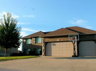 1691 E Chickamauga Dr, Republic, MO 65738