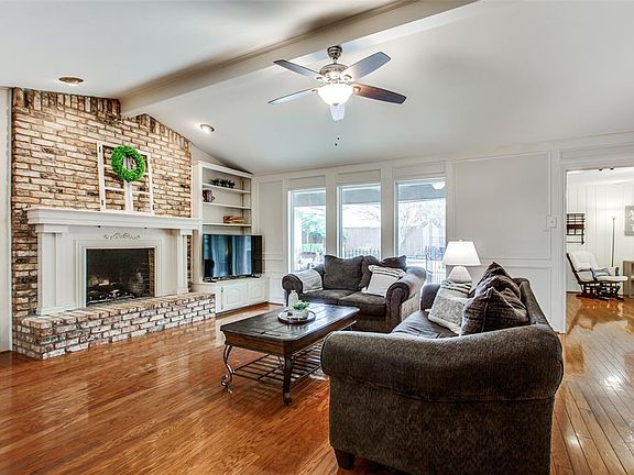 2nd image of 422 Georgetown Dr