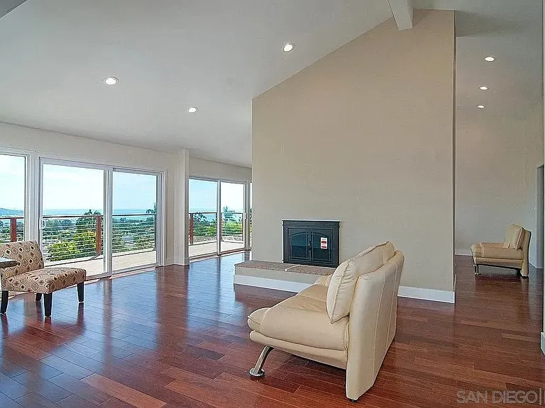 5415 Thunderbird Ln — Photo 4
