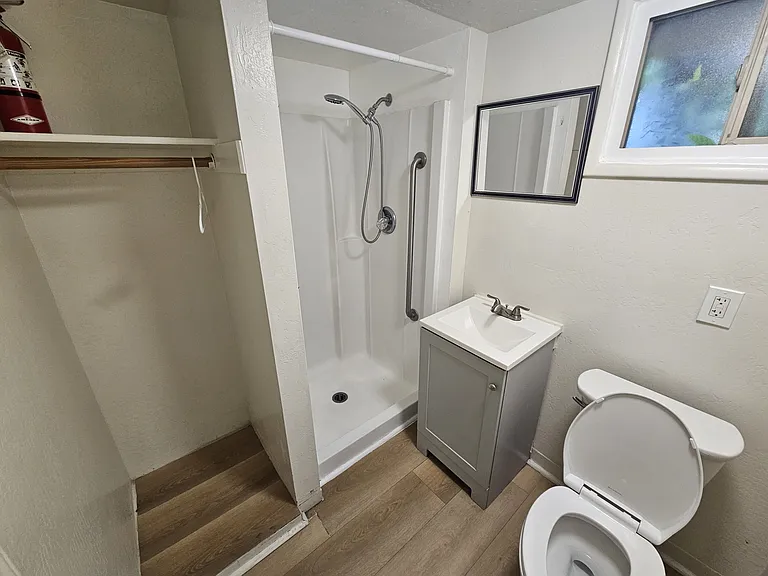 767 N Main St #10 — Photo 6