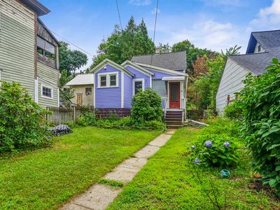 138 4th St, Turners Falls, MA, 01376