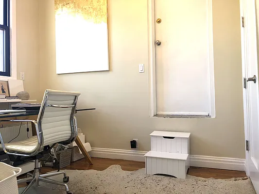 Rented by Meraki Realty LLC | media 38