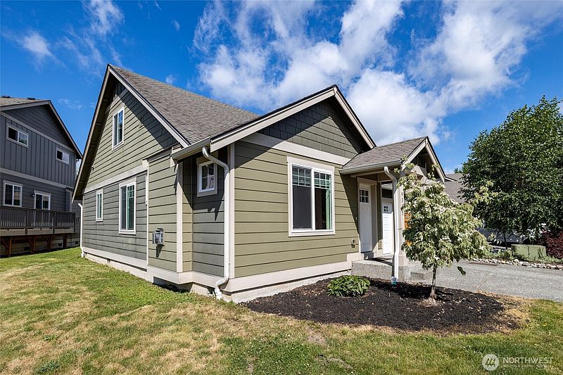 2nd image of 4325 Larch Lane