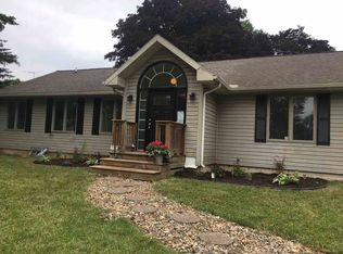 54210 Maple Lane Ave, South Bend, IN 46635